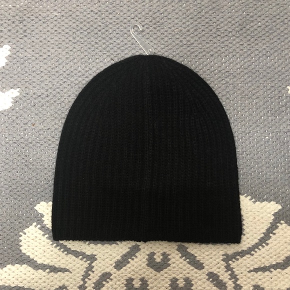 🆕 Kate Spade Wink Beanie Hat - Picture 3 of 4